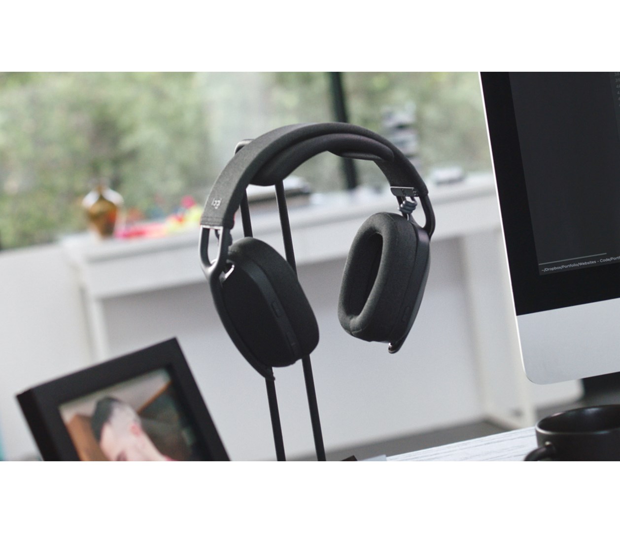 logitech zone vibe 100 headset wireless head band calls music bluetooth graphite 3